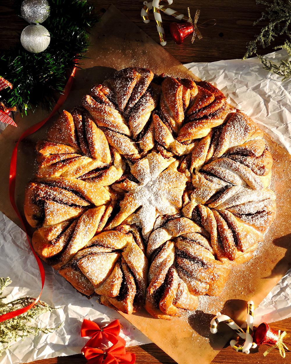 Christmas Brioche Cinnamon Wreath